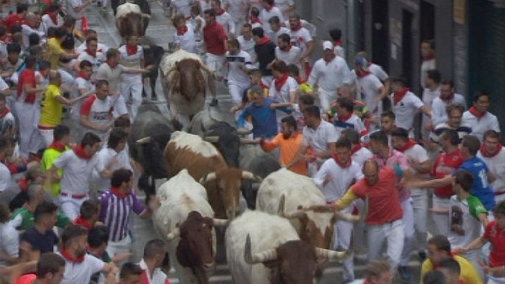 El tercer encierro de los Sanfermines cuenta con toros entrenados para correr