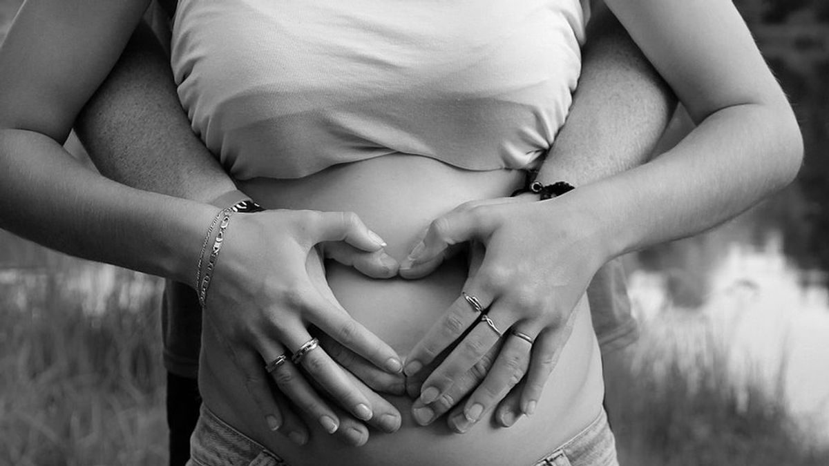 Polémica en una clínica de fertilidad en EEUU: Da luz a unos hijos que biológicamente no son suyos