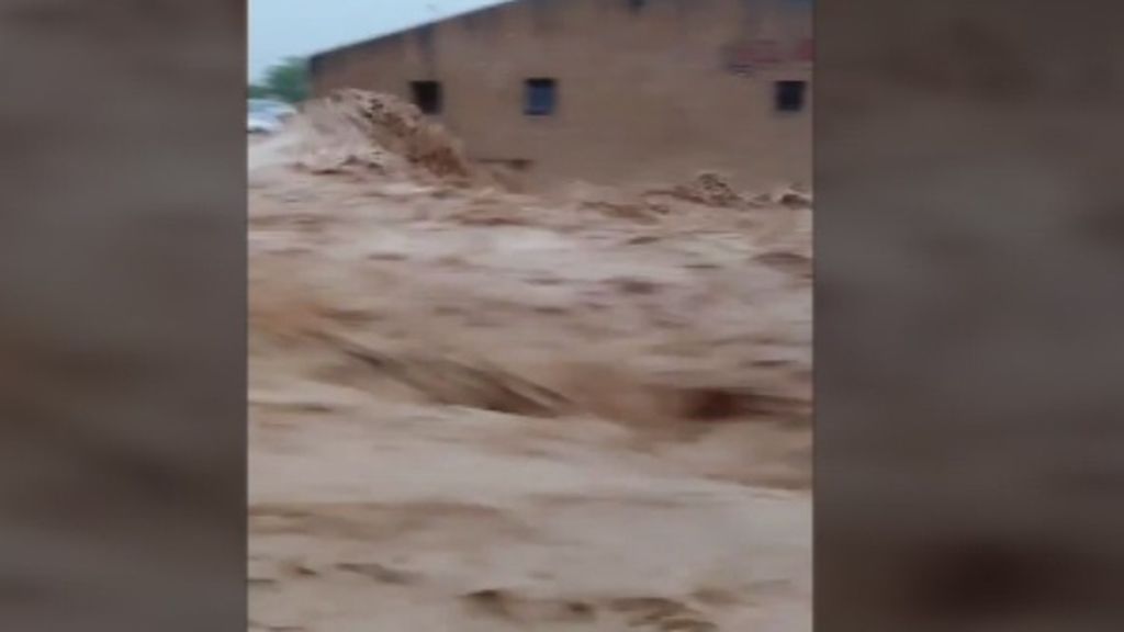 Muere un hombre arrastrado por el agua en su coche en Navarra a causa de las lluvias torrenciales