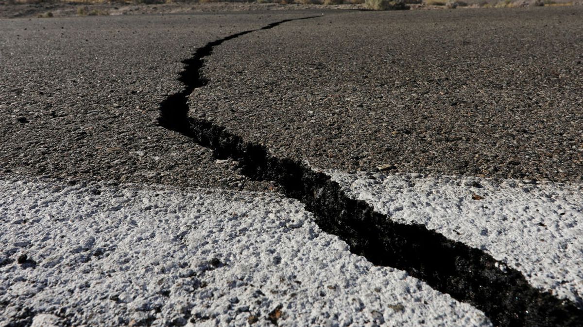 El terremoto de California provoca una grieta en el suelo visible desde los satélites
