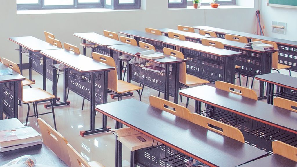 Un tirano en las aulas y en el Consejo de Estado italiano: maltataba a sus becarias e imponía la vestimenta Un tirano en las aulas y en el Consejo de Estado italiano: maltataba a sus becarias e imponía la vestimenta