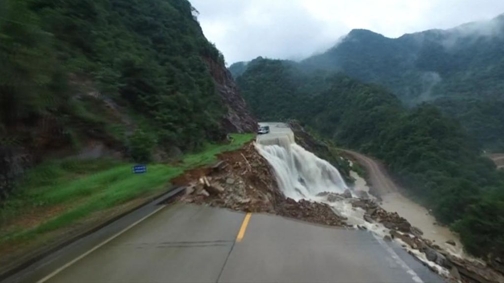 Las intensas lluvias mantienen en alerta al sur de China