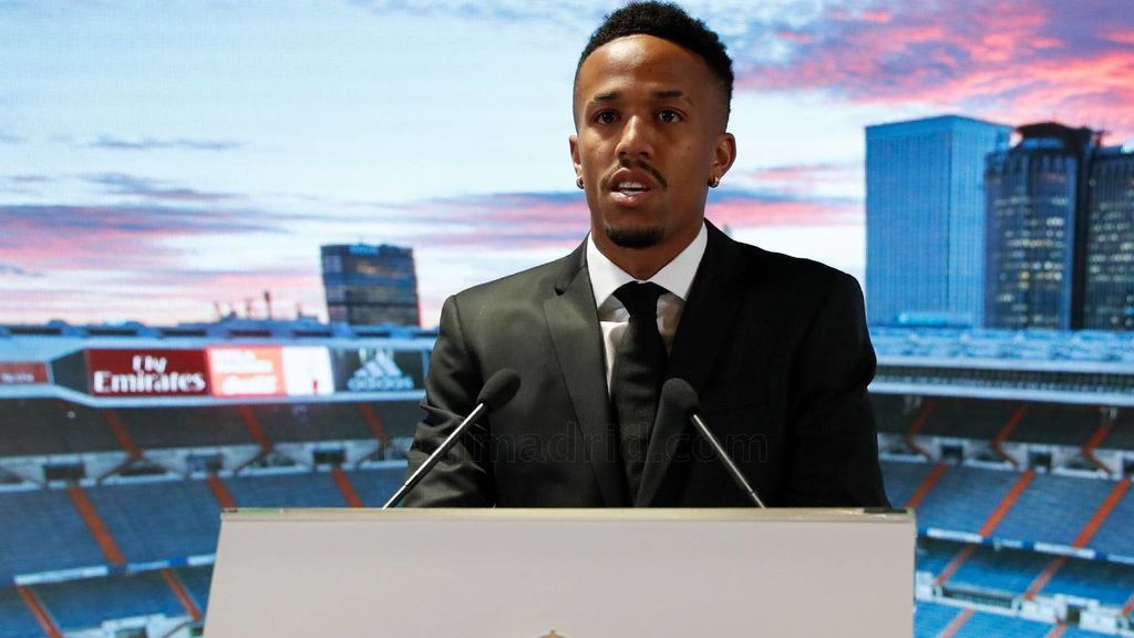 Militao: “A todos los madridistas les digo que pueden estar seguros que voy a darlo todo por esta camiseta” Militao: “A todos los madridistas les digo que pueden estar seguros que voy a darlo todo por esta camiseta”