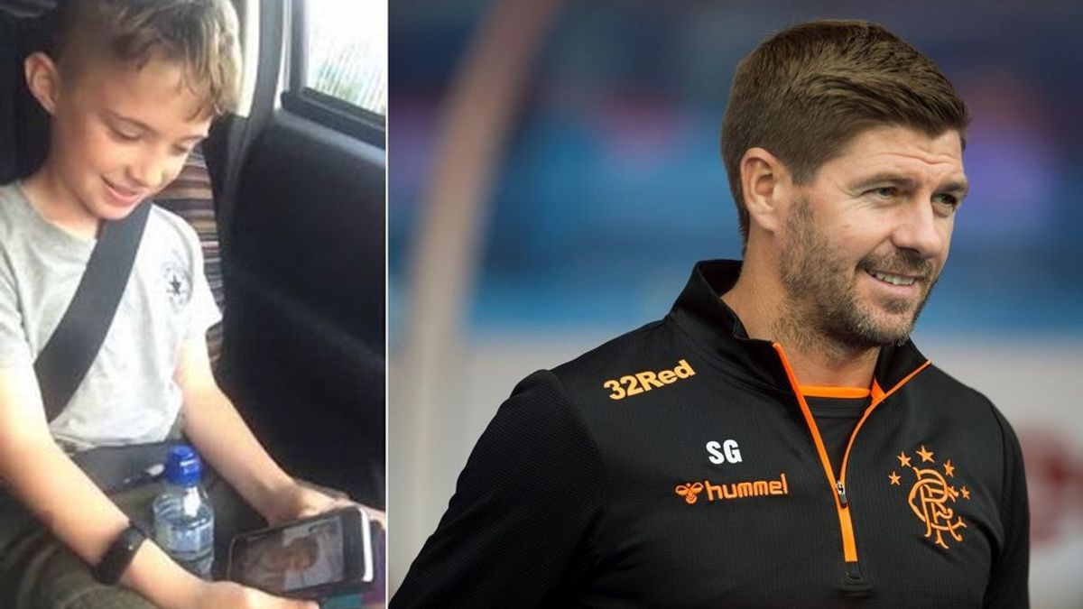 El gesto especial de Steven Gerrard con un niño tras la muerte de su padre: "Iré a Liverpool para conocerte, saludarte y nos sacaremos algunas fotos juntos" El gesto especial de Steven Gerrard con un niño tras la muerte de su padre: "Iré a Liverpool para conocerte, saludarte y nos sacaremos algunas fotos juntos"