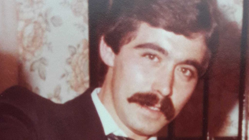 40 años después El Palo, en Málaga, recuerda al hombre que murió al tratar de salvar a un niña que se ahogaba 40 años después El Palo, en Málaga, recuerda al hombre que murió al tratar de salvar a un niña que se ahogaba