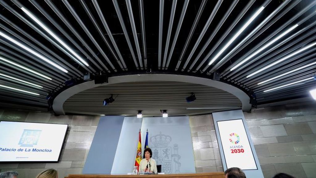 El Gobierno reta a Iglesias a negociar la investidura por encima de "egos y orgullos" personales El Gobierno reta a Iglesias a negociar la investidura por encima de "egos y orgullos" personales