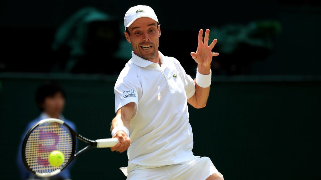 Roberto Bautista no puede con Djokovic y se queda a las puertas de la final de Wimbledon (6-2, 4-6, 6-3 y Roberto Bautista no puede con Djokovic y se queda a las puertas de la final de Wimbledon (6-2, 4-6, 6-3 y