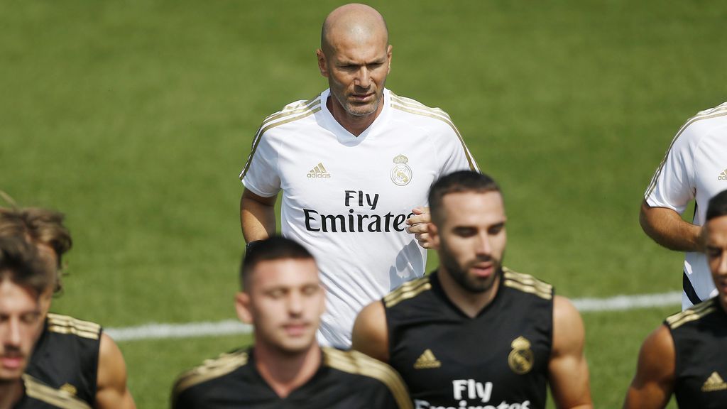 Zidane abandona la pretemporada del Real Madrid por motivos personales