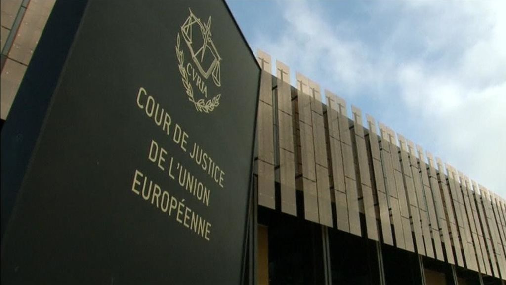 800.000 interinos esperan la decisión judicial que les convierta en fijos