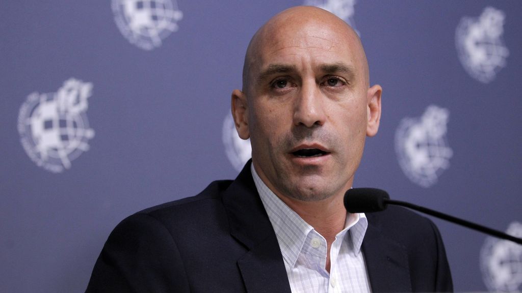 La RFEF reitera que "no autoriza" a LaLiga a poner partidos viernes ni lunes La RFEF reitera que "no autoriza" a LaLiga a poner partidos viernes ni lunes