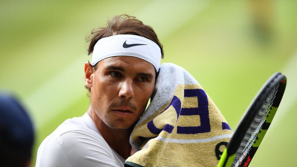 Rafa Nadal sucumbe ante un Roger Federer casi perfecto y se queda sin final de Wimbledon (7-6, 1-6, 6-3 Rafa Nadal sucumbe ante un Roger Federer casi perfecto y se queda sin final de Wimbledon (7-6, 1-6, 6-3