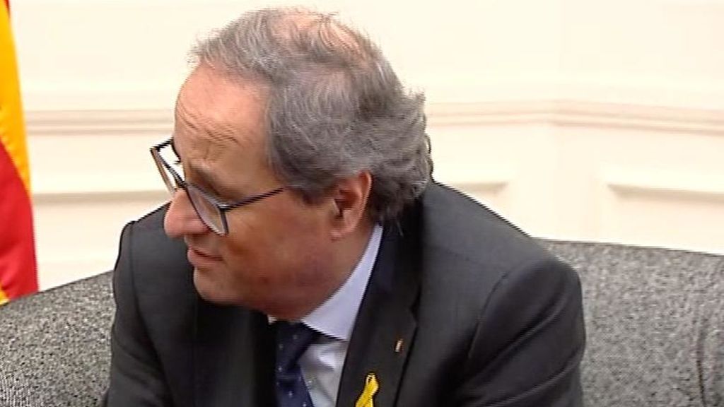 El juez envía a juicio a Joaquim Torra por negarse a retirar los lazos amarillos El juez envía a juicio a Joaquim Torra por negarse a retirar los lazos amarillos