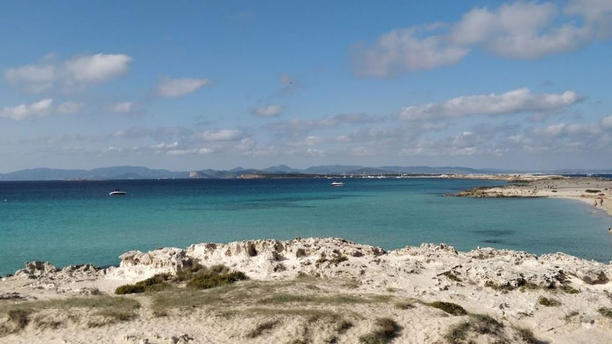 Muere un bañista al ser arrollado por una embarcación en Ses Illetes (Formentera)