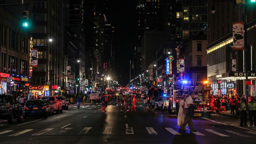 Un apagón deja sin luz a parte de Manhattan durante cuatro horas