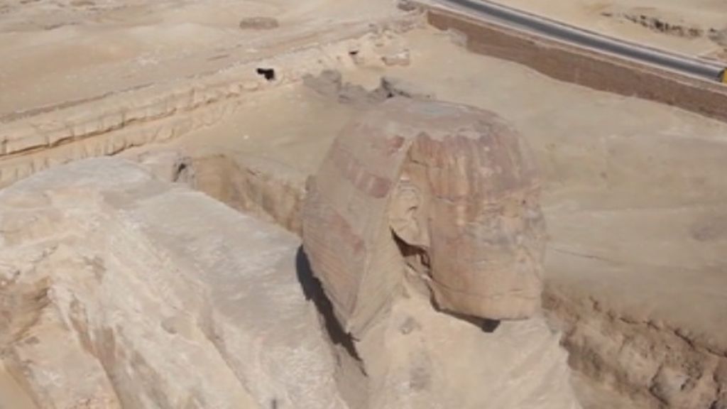 Un turista estadounidense, detenido por enseñar las nalgas en las pirámides de Egipto