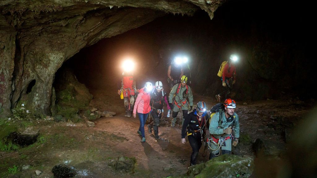 Final feliz en el rescate de las tres espeleólogas catalanas atrapadas en Coventosa