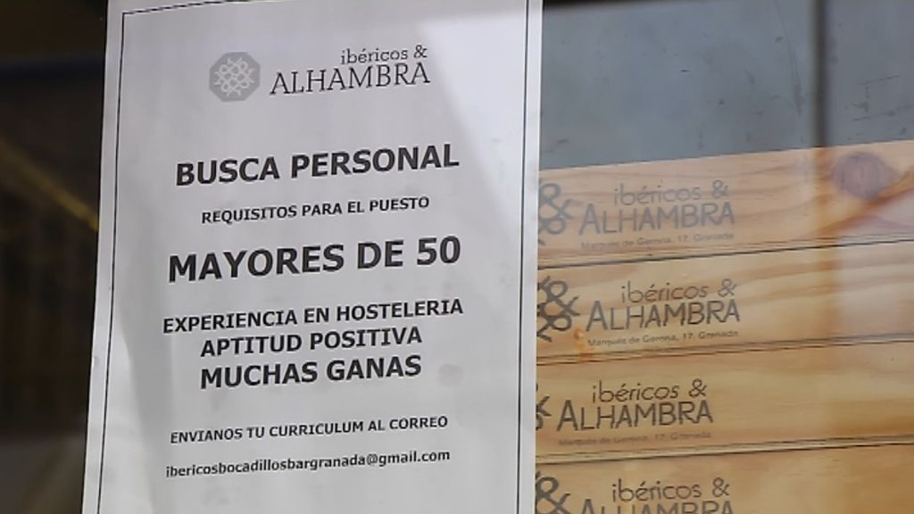 Un bar en Granada busca solo empleados de más de 50 años