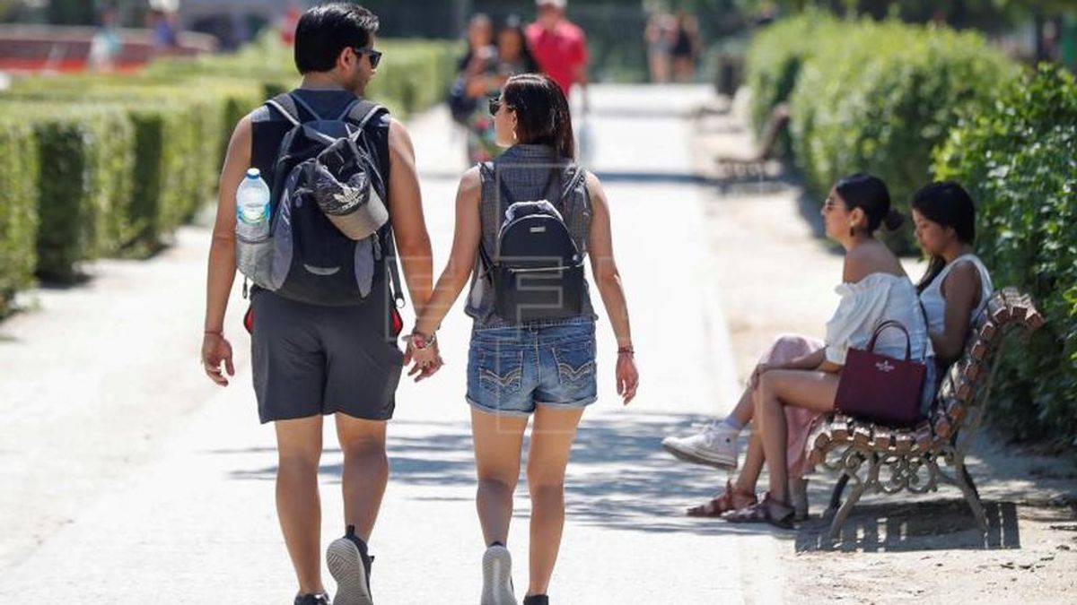 Crece el número de jóvenes 'feministas' pero cada vez se toleran más actitudes machistas, según un informe de la FAD Crece el número de jóvenes 'feministas' pero cada vez se toleran más actitudes machistas, según un informe de la FAD