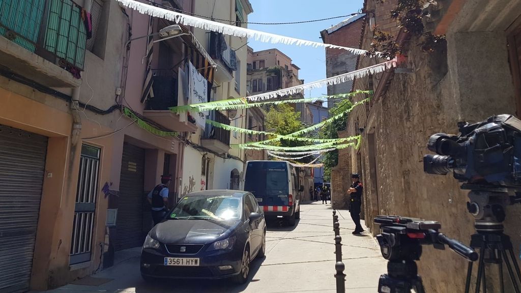 Prisión provisional sin fianza por 'riesgo de fuga', para los cuatro detenidos por la presunta violación en Manresa Prisión provisional sin fianza por 'riesgo de fuga', para los cuatro detenidos por la presunta violación en Manresa
