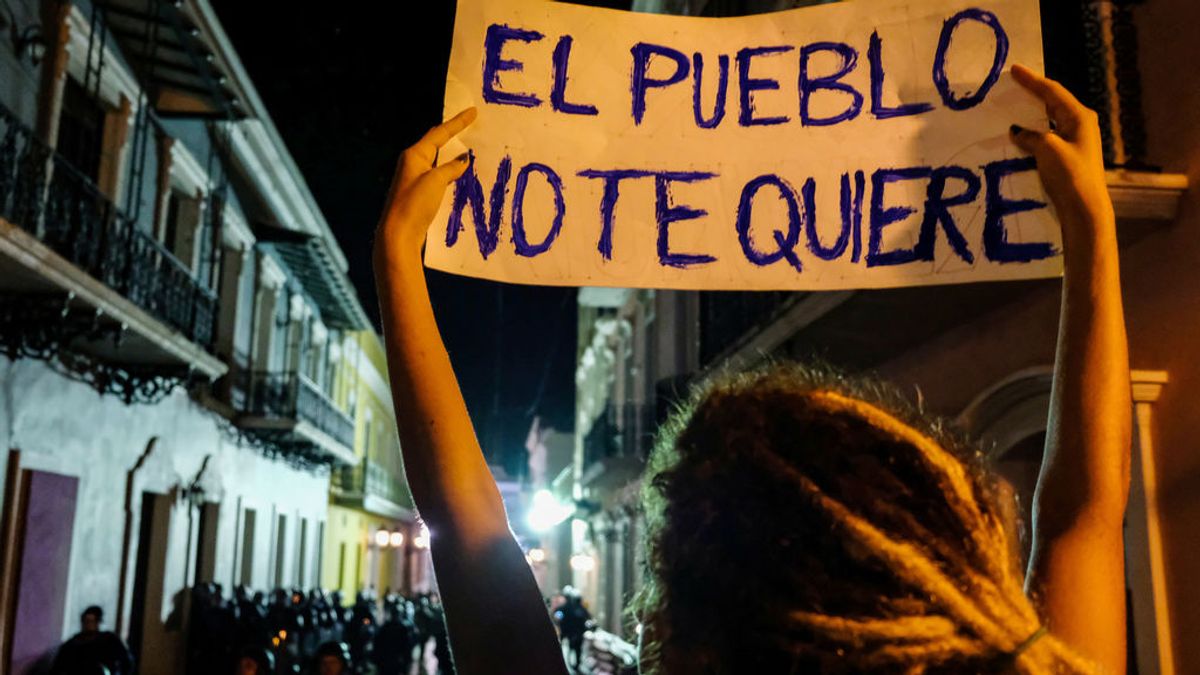 El gobernador de Puerto Rico desafía las protestas masivas que reclaman su dimisión El gobernador de Puerto Rico desafía las protestas masivas que reclaman su dimisión