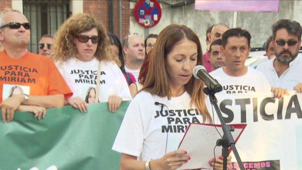 Familiares y amigos de Miriam Vallejo piden el esclarecimiento de su asesinato