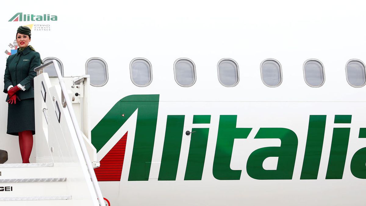 Alitalia busca una solución italiana para salvar una compañía que le ha 'costado' 140 millones a cada italiano