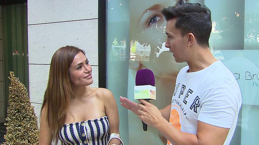 Miriam Saavedra lanza sus propias preguntas para Carlos Lozano en 'Sábado Deluxe'