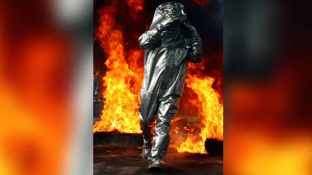 Traje ignífugo