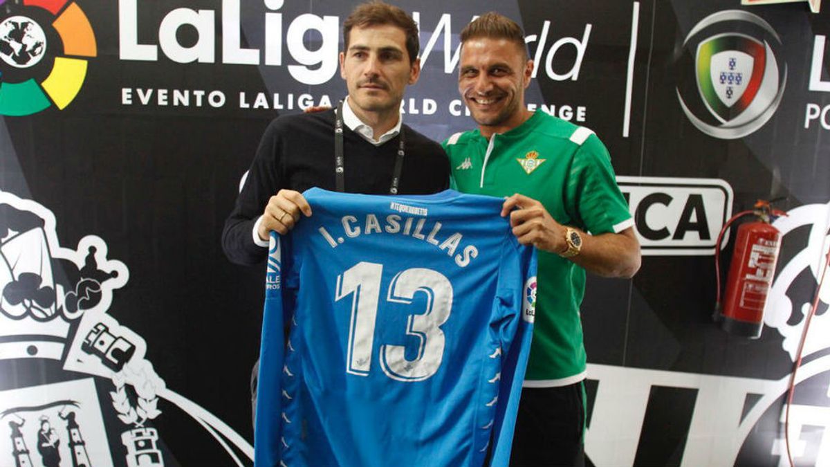 El detalle de Joaquín con Casillas que tanto ha gustado al portero: "A la altura de un club inmenso" El detalle de Joaquín con Casillas que tanto ha gustado al portero: "A la altura de un club inmenso"