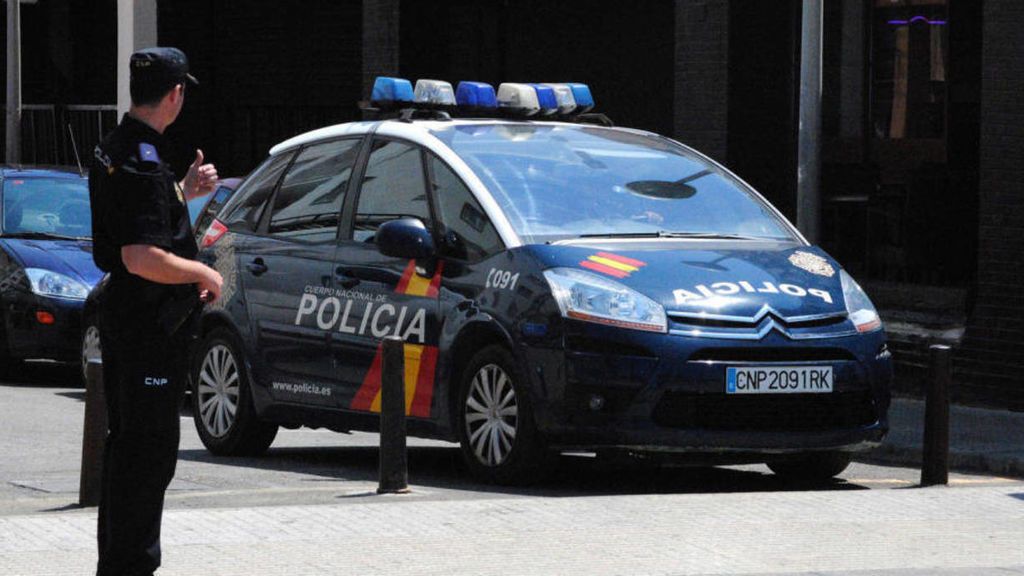 Detenido un hombre por romper la nariz a un joven a patadas, en la calle y sin mediar palabra en Valencia