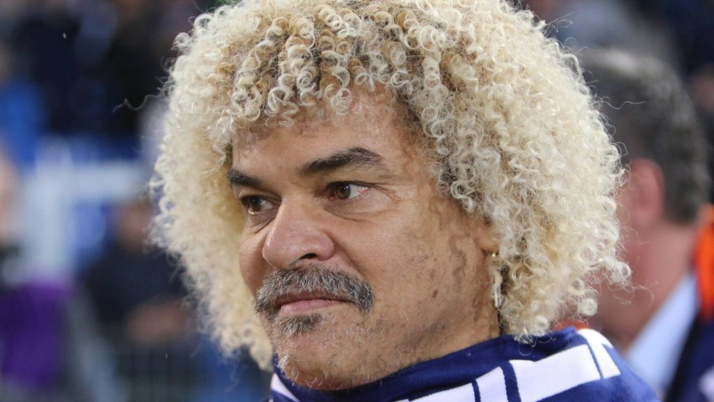 El cambio de look de Carlos Valderrama: Se alisa su famosa melena rizada El cambio de look de Carlos Valderrama: Se alisa su famosa melena rizada