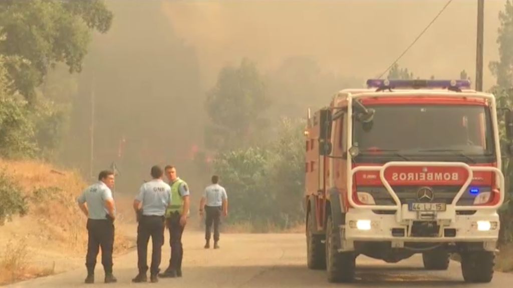 Los incendios en Portugal dejan 40 heridos y más de 8.000 hectáreas calcinadas