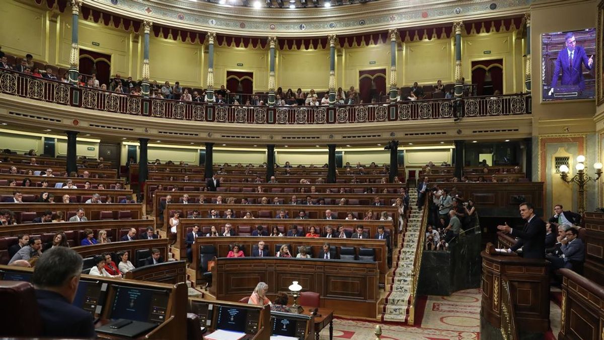 El debate continúa este martes con ERC, PNV, Mixto y PSOE, antes de la primera votación