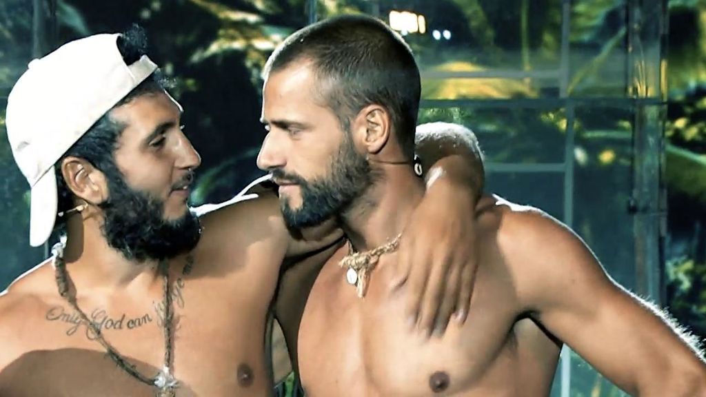 Omar Montes y Albert amigos para siempre tras su salida de 'Supervivientes': "Es mi hermano, en la isla y aquí"