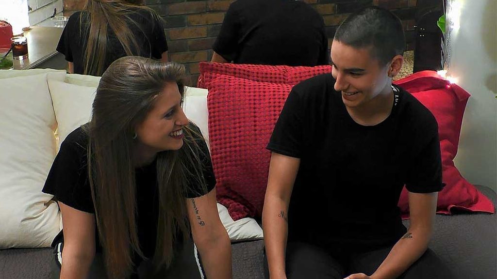Miriam se ha presentado en 'First Dates' porque quiere 
