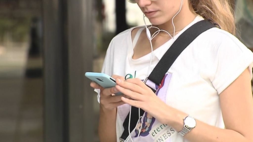 La nomofobia, un problema cada vez mayor: El 21% de los jóvenes sienten angustia al separarse de su móvil