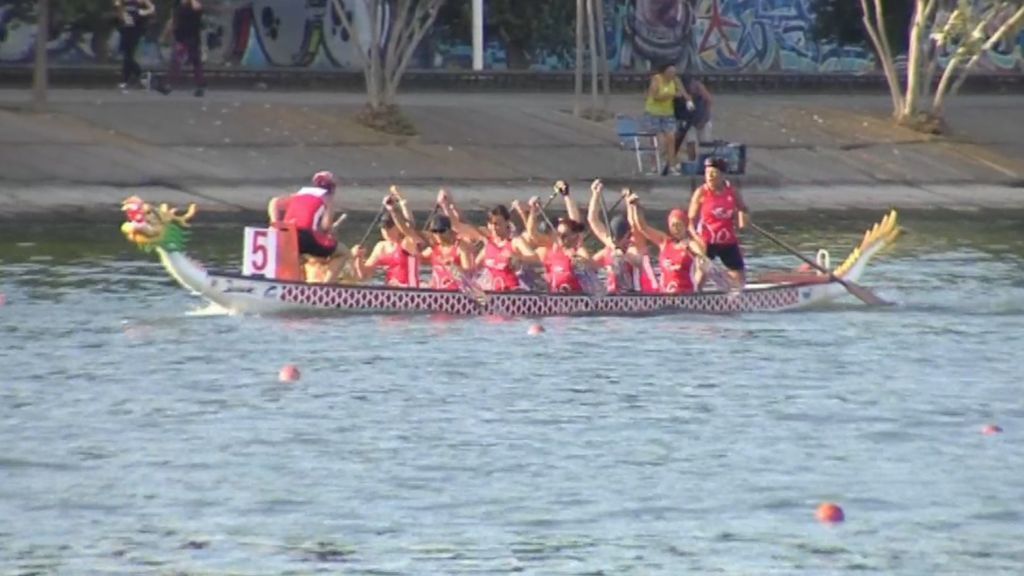 Remar tras superar un cáncer de mama:  Así recuperan las fuerzas estas heroínas anónimas