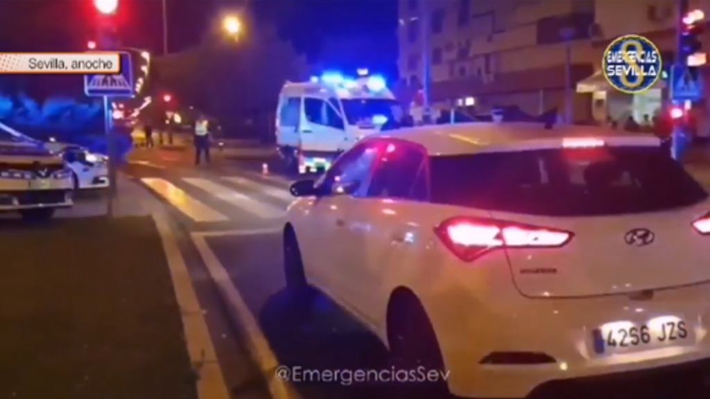 Fin de semana trágico para los motoristas en las carreteras: muere un hombre, que no llevaba casco, en Sevilla