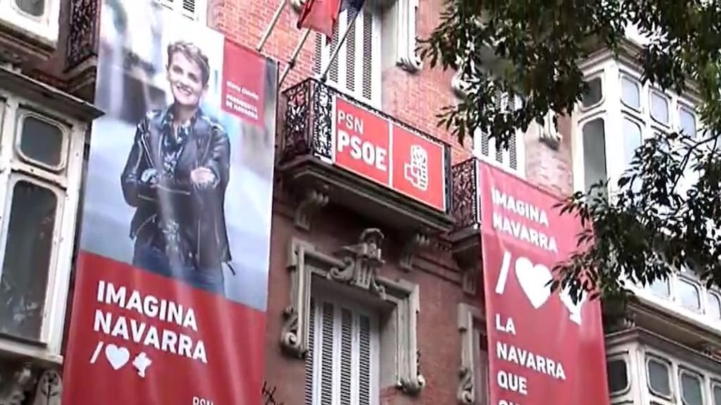 Las bases socialistas votan el acuerdo de Gobierno tripartito ebn Navarra