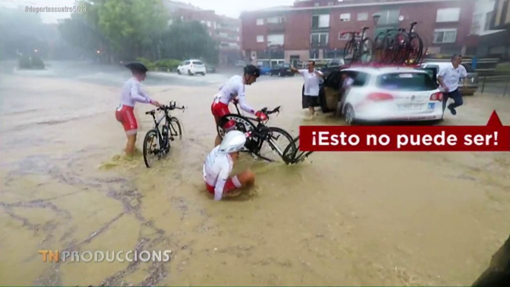 Las tremendas inundaciones en una vuelta ciclista catalana que causaron la caída de tres corredores