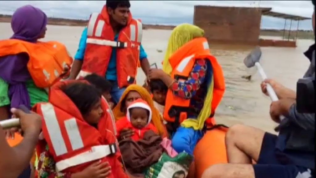 Las graves inundaciones que sufre la India dejan al menos 60 muertos