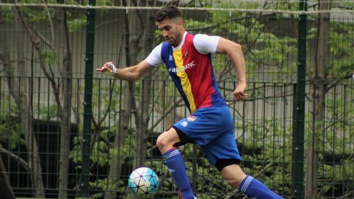 El Andorra de Piqué sube a Segunda B tras comprar la plaza del Reus El Andorra de Piqué sube a Segunda B tras comprar la plaza del Reus