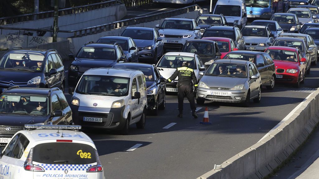 Cómo sobrevivir a la temida operación salida: consejos de seguridad vial