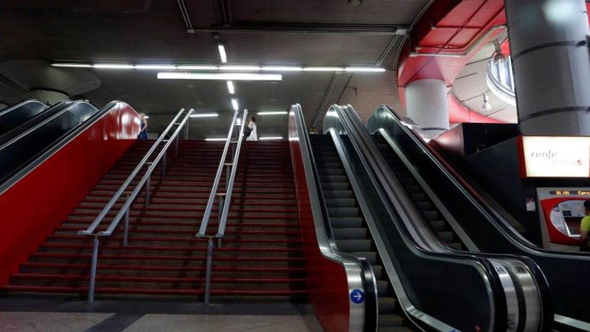 Cientos de trenes cancelados en una huelga convocada en Renfe en plenas vacaciones Cientos de trenes cancelados en una huelga convocada en Renfe en plenas vacaciones
