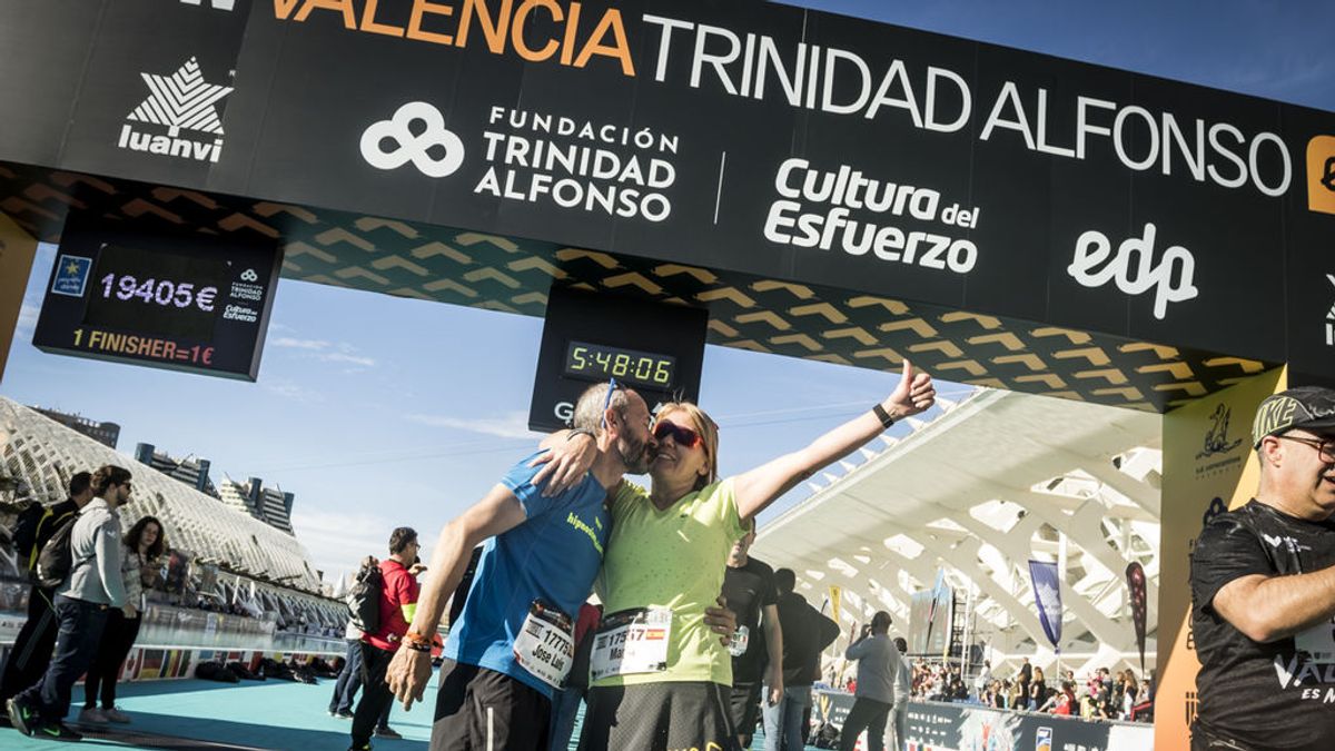 Las razones por las que todo el mundo quiere correr el Maratón Valencia: el circuito, el clima y el mejor ambiente