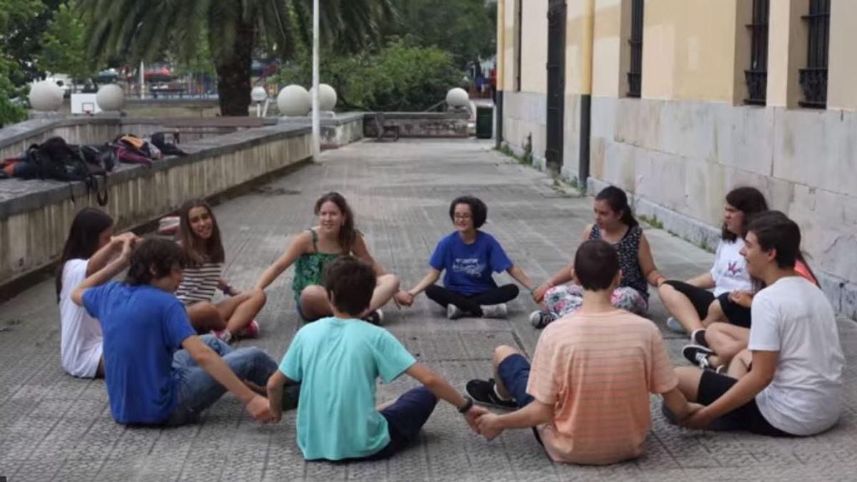 Denuncian la expulsión de un niño con autismo de un campamento de verano en Bilbao