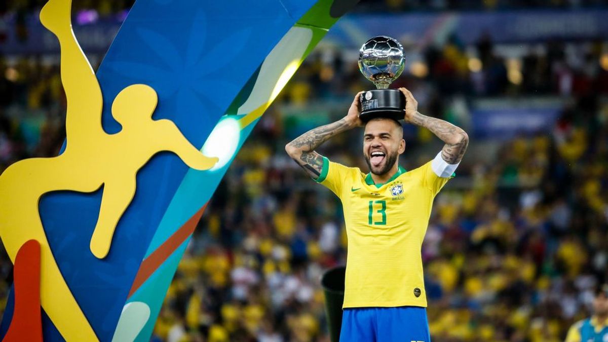 El emotivo mensaje de Dani Alves tras volver al fútbol brasileño al club de su vida: “Estoy realizando un sueño” El emotivo mensaje de Dani Alves tras volver al fútbol brasileño al club de su vida: “Estoy realizando un sueño”