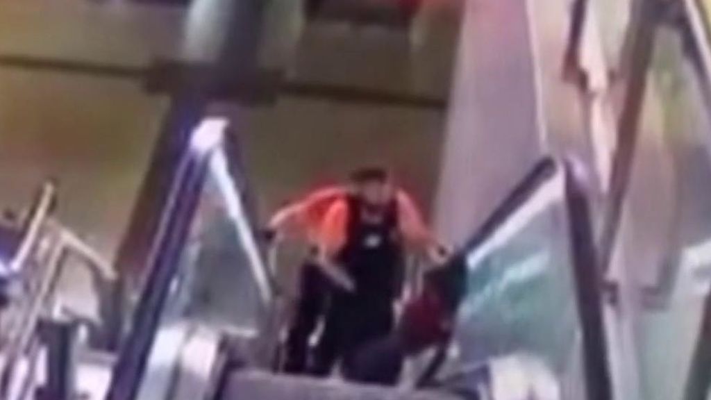 Brutal paliza a un chico en el Metro