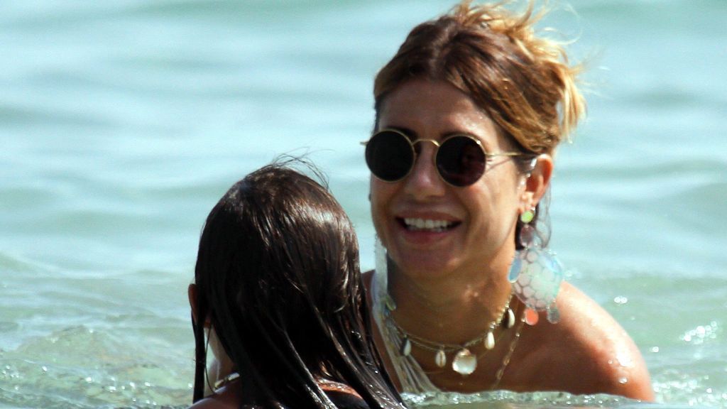 Elena Tablada y su hija Ella disfrutan juntas de sus vacaciones en Ibiza