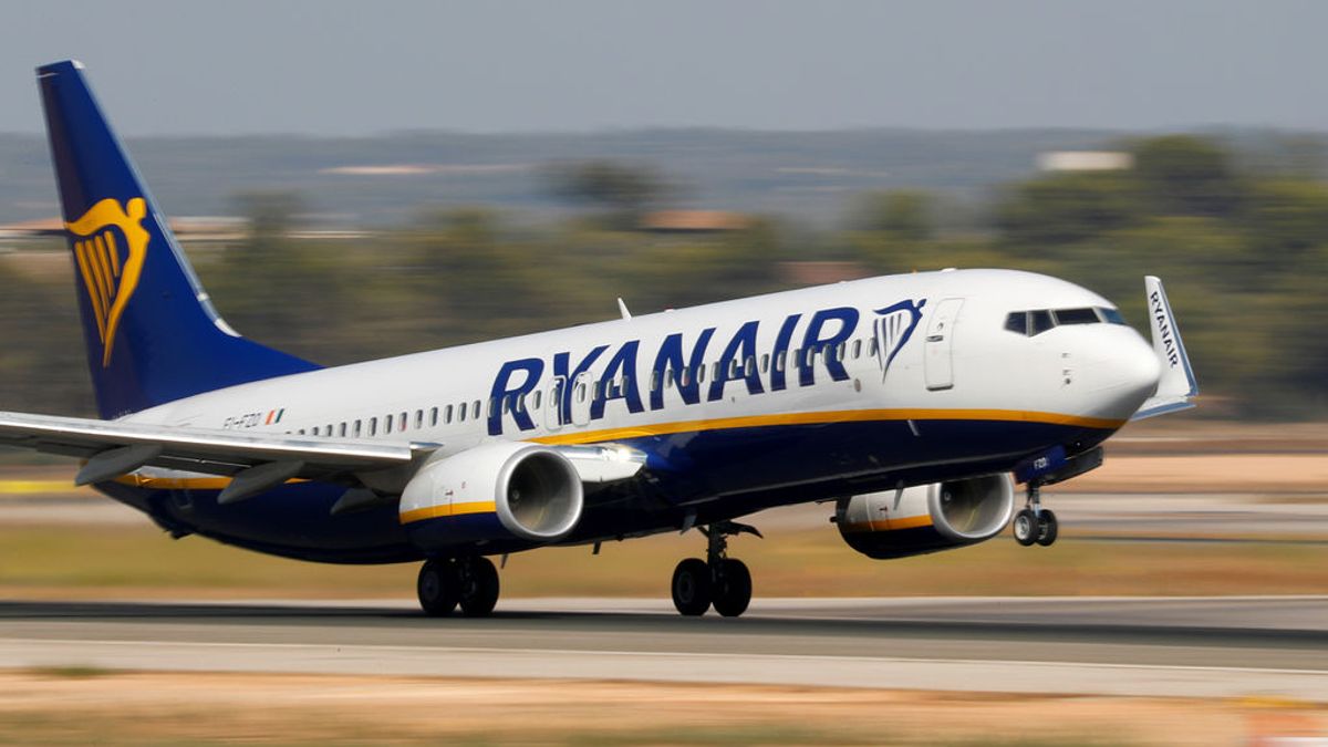 Huelga en Ryanair ante la intención de la compañía de cerrar sus bases de Las Palmas, Tenerife Sur y Girona